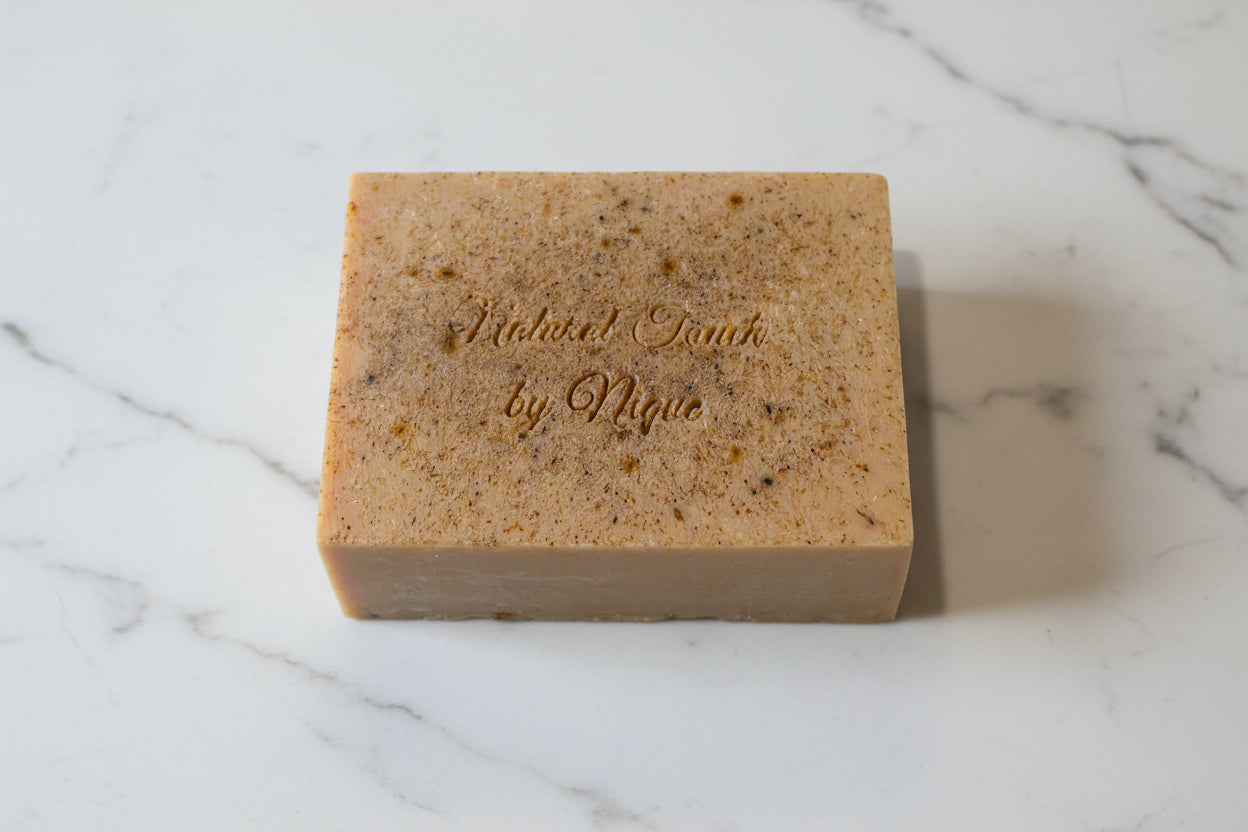 Golden Black Soap|Turmeric & African Black Soap
